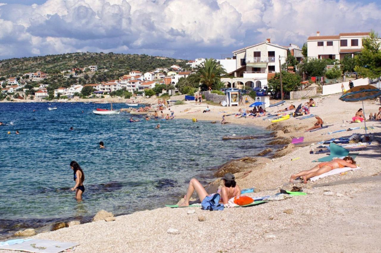 Family Friendly Seaside Apartments Razanj, Rogoznica - 10373 Exterior foto