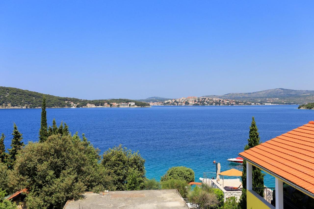 Family Friendly Seaside Apartments Razanj, Rogoznica - 10373 Exterior foto