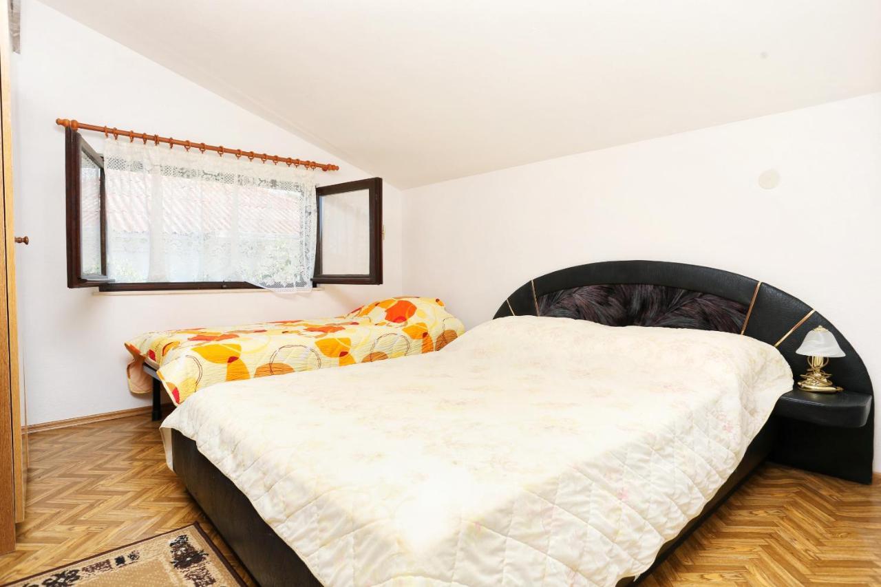 Family Friendly Seaside Apartments Razanj, Rogoznica - 10373 Exterior foto